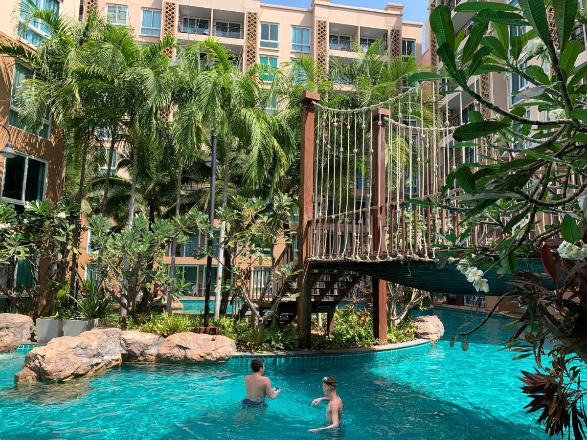 Atlantis Condo Resort Jomtien Beach Exterior photo