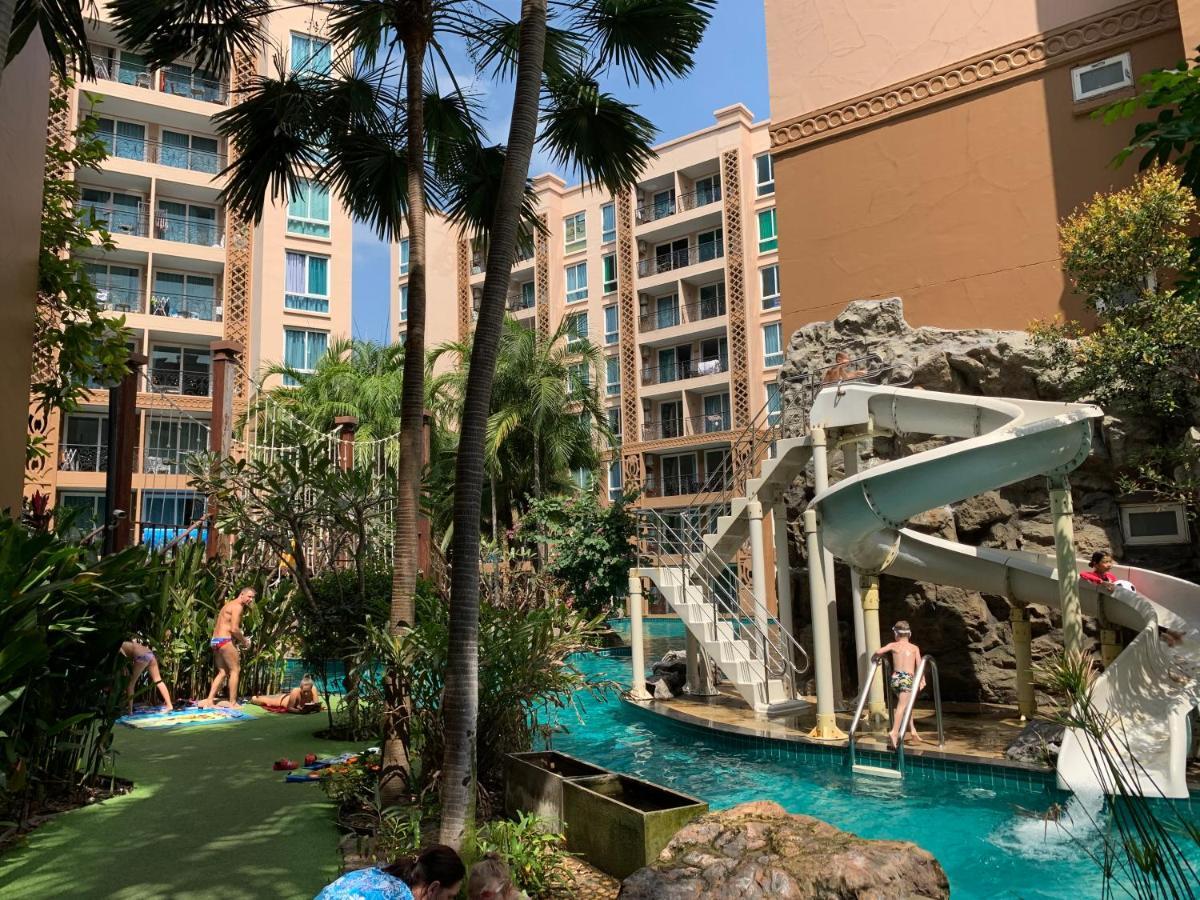 Atlantis Condo Resort Jomtien Beach Exterior photo