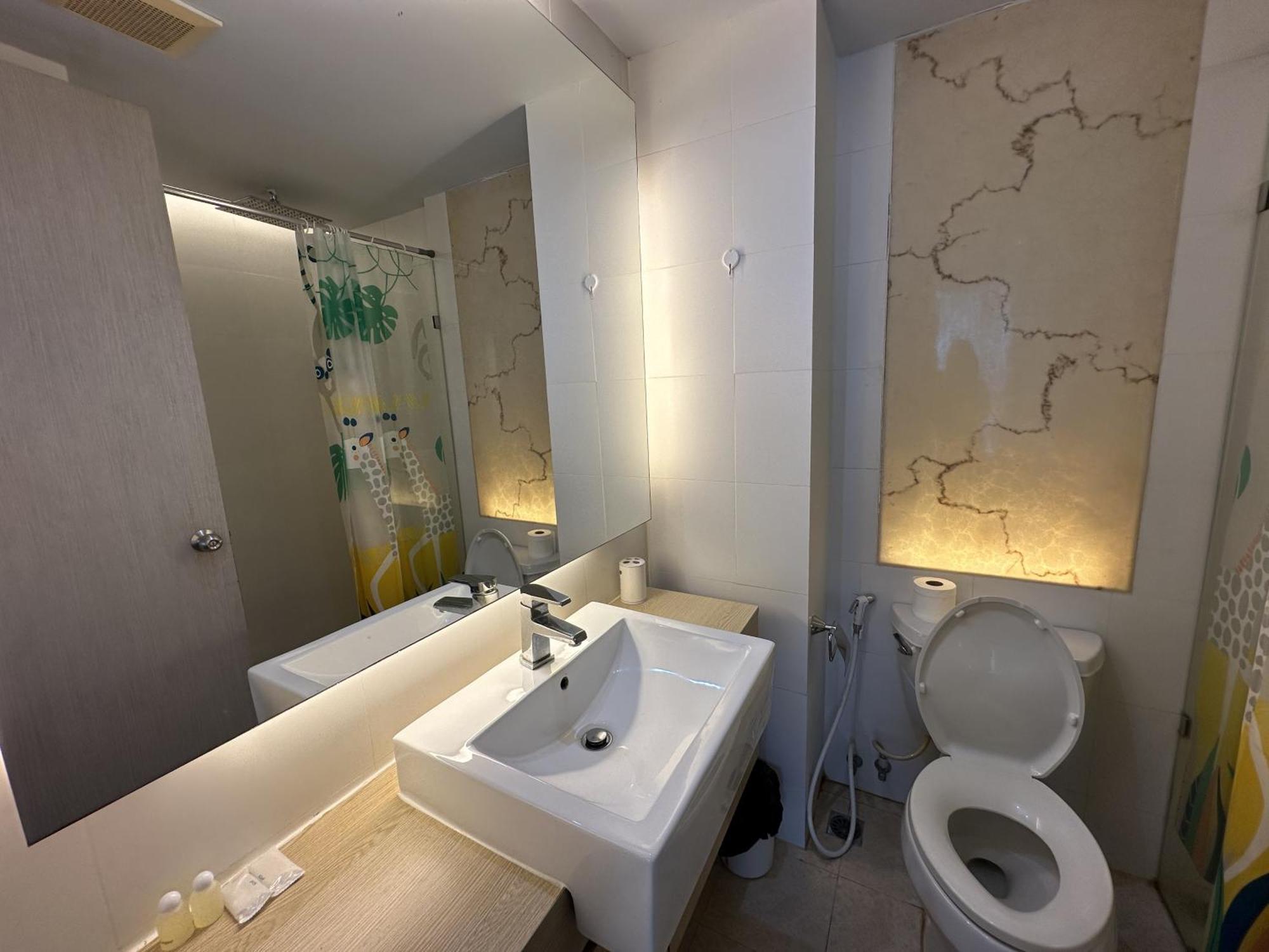 Atlantis Condo Resort Jomtien Beach Exterior photo
